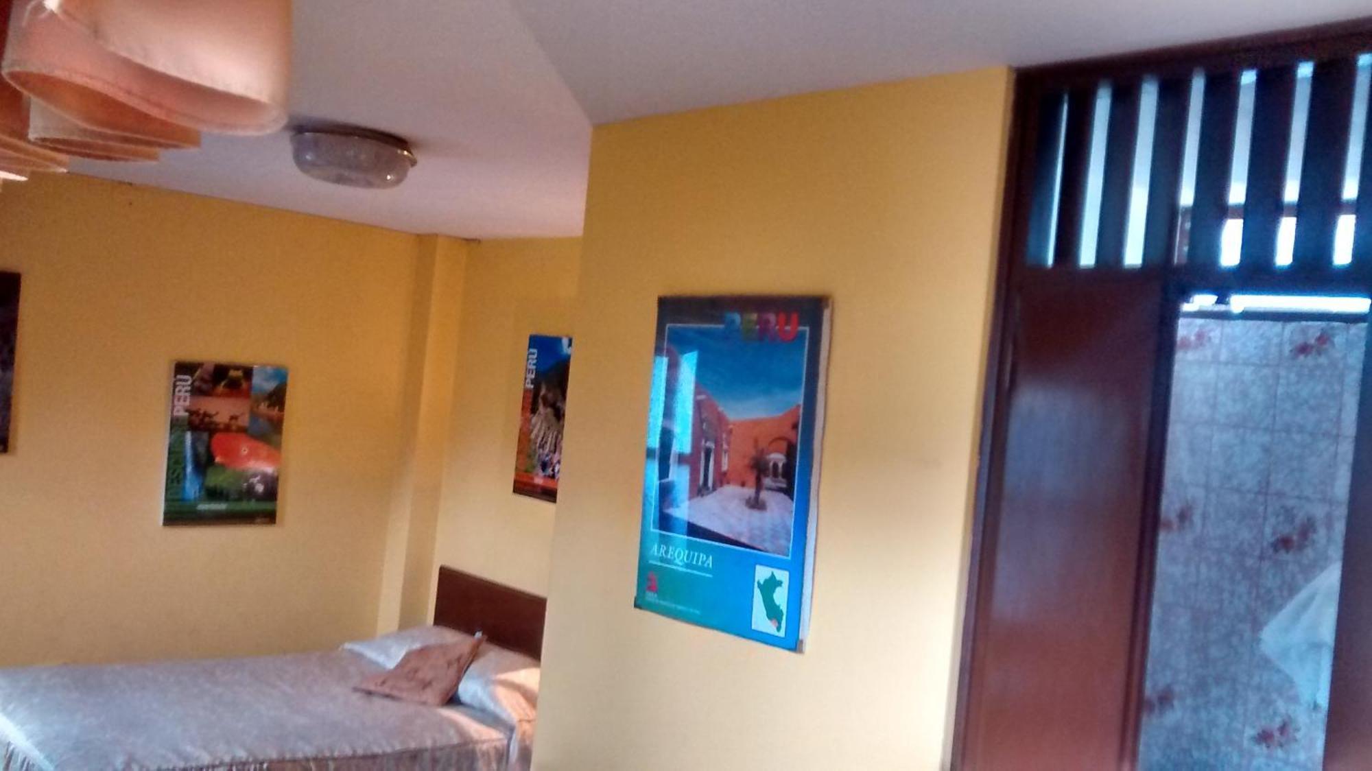 Hostal Iquique Lima Room photo